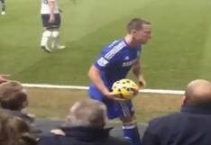 Chelsea: John Terry se 'picó' y reaccionó contra hincha (VIDEO)