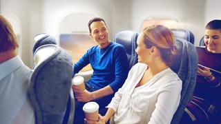 Estudio asegura que puedes encontrar al amor de tu vida durante un vuelo