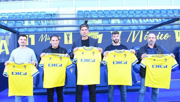 El Cádiz anunció este miércoles el fichaje de Mauricio Pellegrino como nuevo DT del primer equipo. (Foto: Cádiz/X)