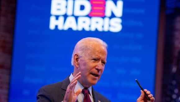 El candidato presidencial demócrata y ex vicepresidente Joe Biden pronuncia un discurso en un teatro local en Wilmington, Delaware, el 27 de septiembre.  (Foto: ROBERTO SCHMIDT / AFP)