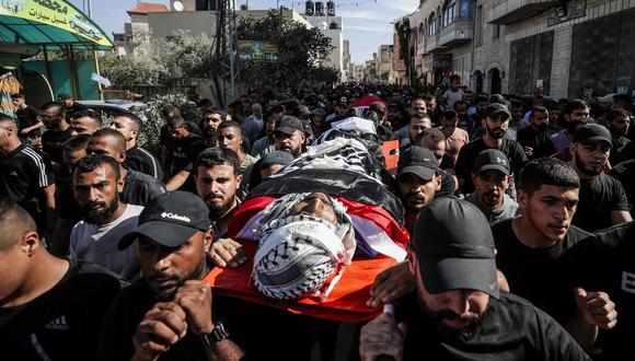 Funeral de seis jóvenes fallecidos en la ciudad de Yenin, Cisjordania, el 10 de noviembre de 2023. (Foto de Manuel Bruque / EFE)