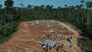 Centenares de fallecidos por COVID-19 fueron enterrados en secreto en una fosa común clandestina de Iquitos
