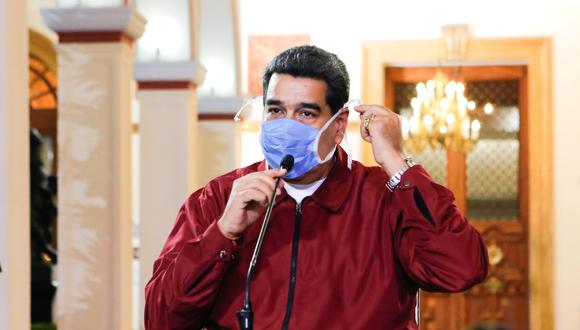 Nicolás Maduro usó mascarilla al anunciar el decreto de estado de alarma en Venezuela ante el coronavirus. (Reuters).