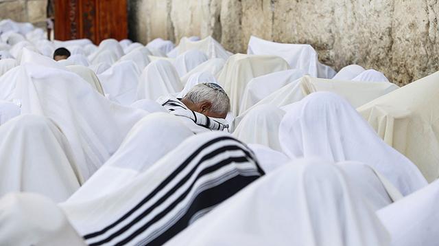 Polémica: Judíos se congregan ante Muro de los Lamentos - 8