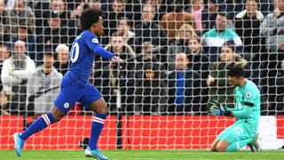 Tottenham vs. Chelsea: Willian anotó el 2-0 tras ejecutar un penal cobrado por el VAR [VIDEO]