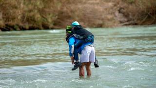 Habla la periodista que tomó la impactante foto de Valeria y su padre en el río Bravo