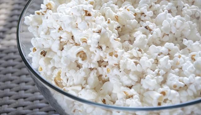 Intentaron cocinar popcorn y terminaron siendo el hazmerreír en las redes sociales. (Pixabay)