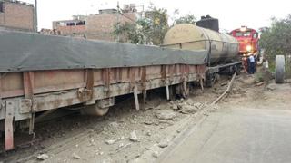 Descarrilamiento de dos vagones de ferrocarril causa congestión en Av. Universitaria