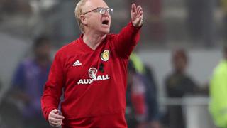 Técnico de Escocia: “Perú hará un buen papel en el Mundial”