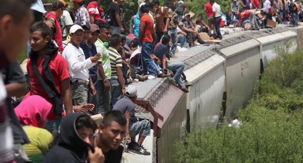 Todos los años, miles de inmigrantes arriesgan sus vidas montando a \"La Bestia\" para llegar a EEUU. (Foto: unionjalisco.mx)