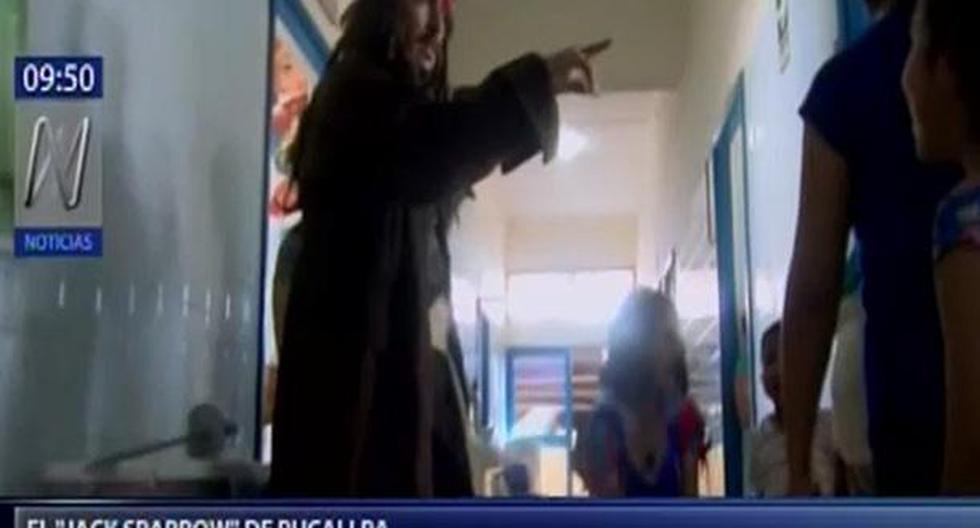 \'Jack Sparrow\' lleva juguetes y ropa a niños de hospitales de Pucallpa. (Canal N)