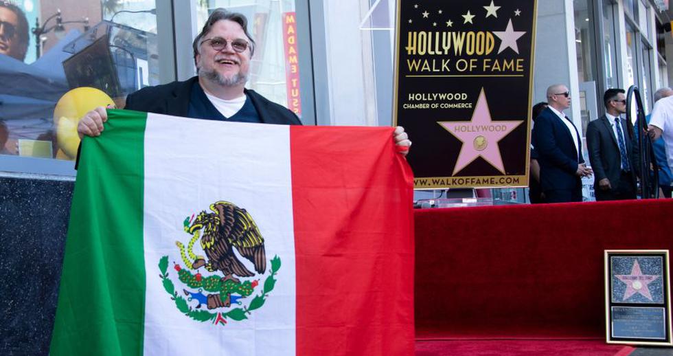 Guillermo del Toro y otros mexicanos que obtuvieron su estrella en el Paseo de la Fama de Hollywood. (Foto: Agencia)