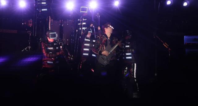 "Knights of Cydonia" fue el tema con el que Muse cerró su show en Lima. (Foto: Hugo Pérez)