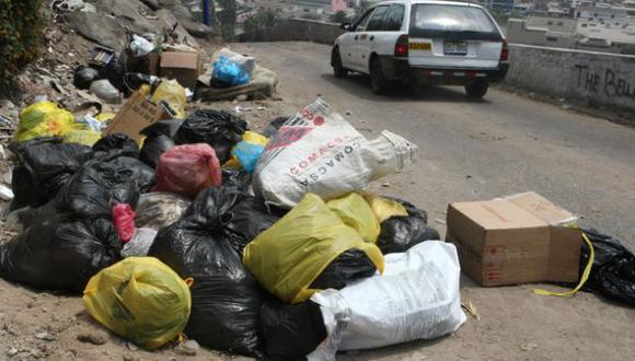 Alrededores del Cerro San Cristóbal terminaron llenos de basura