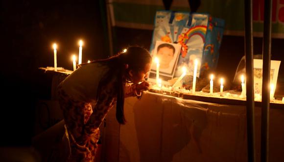 La población de San Miguel del Ene continúa velando a las víctimas de la matanza del último domingo | Foto: Alessandro Currarino / @photo.gec
