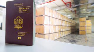 Migraciones suscribe contrato para asegurar entrega de más de medio millón de pasaportes electrónicos 