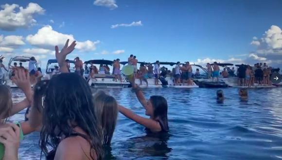 La fiesta ocurrió en el lago Villarrica. (Captura de video).