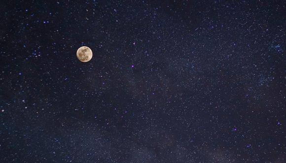 Luna llena de Fresa, lluvia de estrellas, solsticio de verano y más: cuáles son los eventos astronómicos que ocurrirán en junio | Foto: Pexels