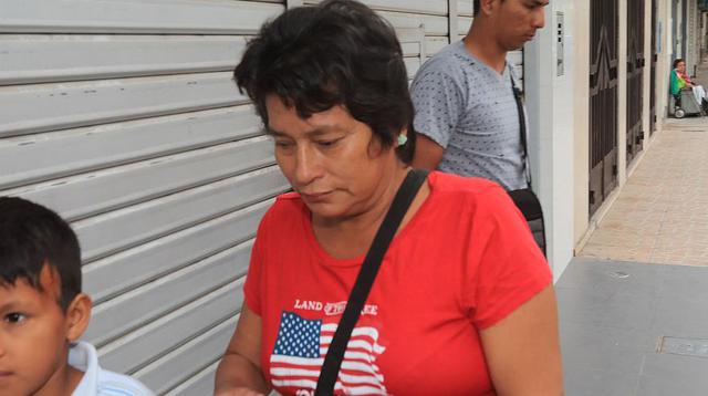 Nancy Nieto acudiendo a la Comisión Madre Mía, encabezada por el fujimorista Héctor Becerril, para dar su testimonio por las presuntas ejecuciones extrajudiciales que implican a Ollanta Humala. (Dante Piaggio / El Comercio)