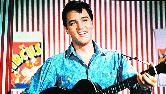 Elvis Presley toca honky-tonk en la película "Roustabout"  de 1964. [Foto: AP]
