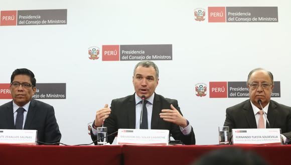 Salvador del Solar, Vicente Zeballos y Fernando Tuesta anunciaron que el informe de reforma política será público para que la ciudadanía lo pueda analizar y debatir. (Foto: GEC)