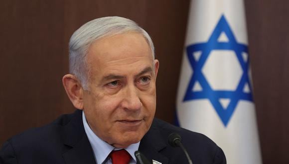 El primer ministro israelí, Benjamin Netanyahu, preside una reunión de gabinete en su oficina en Jerusalén, el 14 de mayo de 2023. (Foto de GIL COHEN-MAGEN / POOL / AFP)