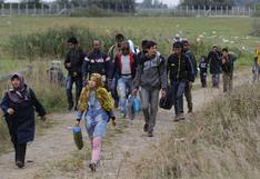 Refugiados apresuran su paso por Serbia para llegar a Hungría | FOTOS