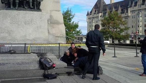 Tiroteo en Canadá: Uno de los atacantes murió en el Parlamento