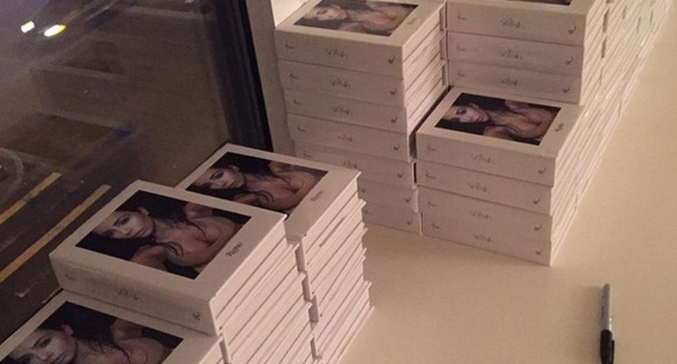 El libro 'Selfish' de Kim Kardashian incluye 10 infartantes desnudos. (Foto: Instagram)