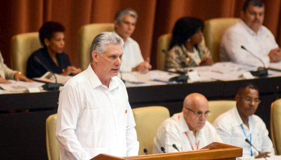 El presidente de Cuba, Miguel Díaz-Canel Bermúdez, pronuncia un discurso durante la plenaria del primer período ordinario de sesiones de la IX Legislatura de la Asamblea Nacional. (Foto: EFE/Abel Padrón Padilla)