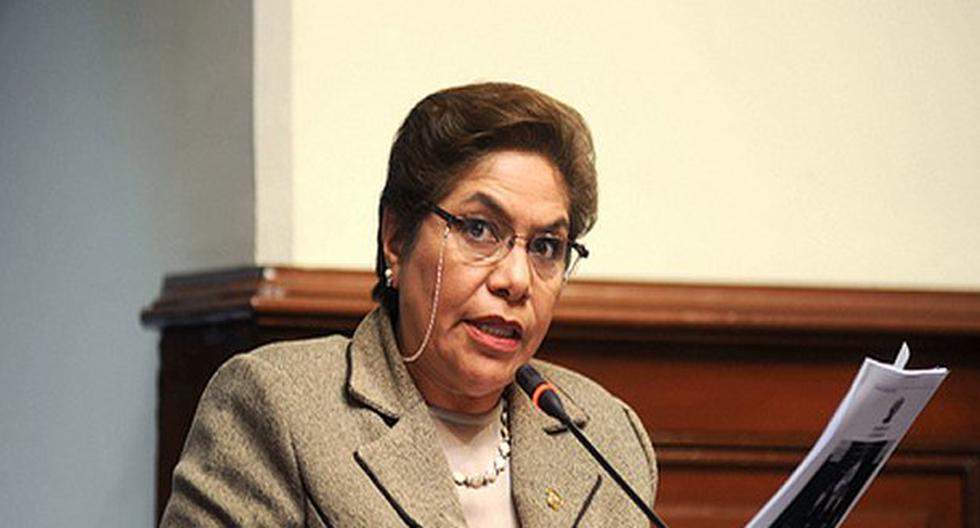 La congresista Luz Salgado se solidarizó con Marisol Espinoza. (Foto: picthepix.com)