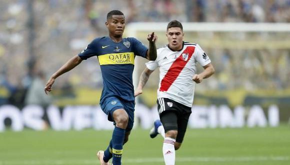 El colombiano Wilmar Barrios será titular en duelo entre River vs. Boca que se jugará este sábado por la final de la Copa Libertadores. (Foto: AFP).