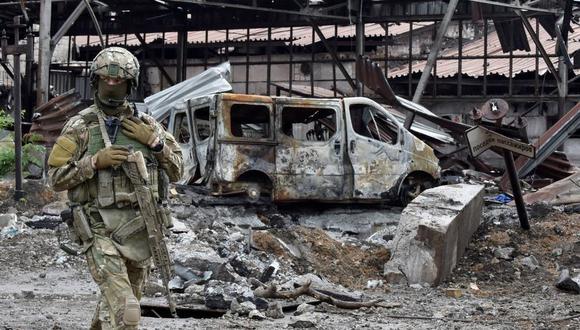 Las fuerzas rusas bombardearon Mariúpol hasta volverla escombros. (Getty Images).