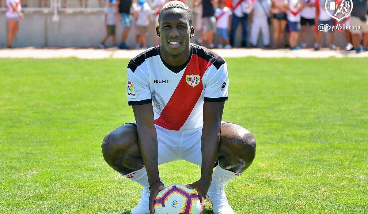 Luis Advíncula. (Foto: Rayo Vallecano)