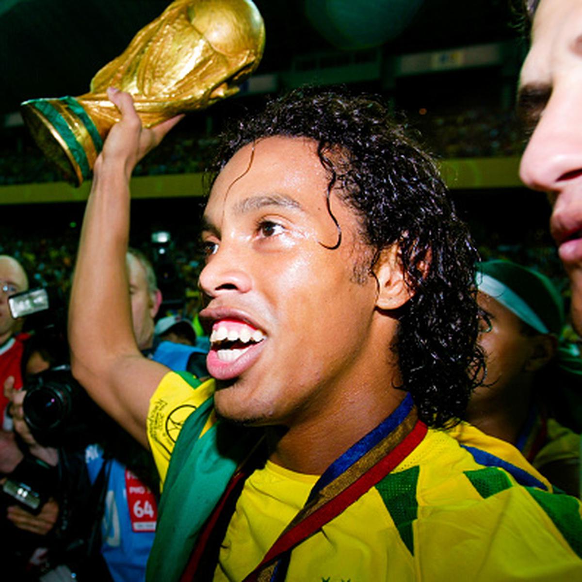 Ronaldinho, la gran sonrisa del fútbol que se va apagando a los 40 años,  Barcelona, PSG, Flamengo, Gremio, Atlético Mineiro, Querétaro, Fluminense |  DEPORTE-TOTAL | EL COMERCIO PERÚ