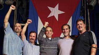 Espías cubanos liberados quieren visitar tumba de Hugo Chávez