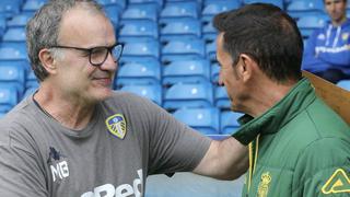 La última excentricidad de Bielsa: ordenó a jugadores de Leeds United a recoger basura durante tres horas