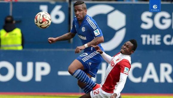 Jefferson Farfán: Schalke lo consideró el mejor ante Augsburgo