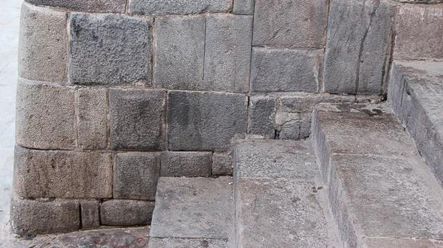 Muros incas de Cusco fueron manchados con grasa y sangre - 2