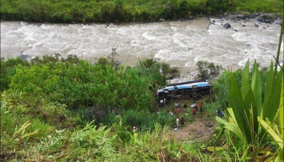 Ecuador: Al menos un fallecido y 7 heridos tras accidente de autobús. (Foto: @PeriodismoP_Ec)