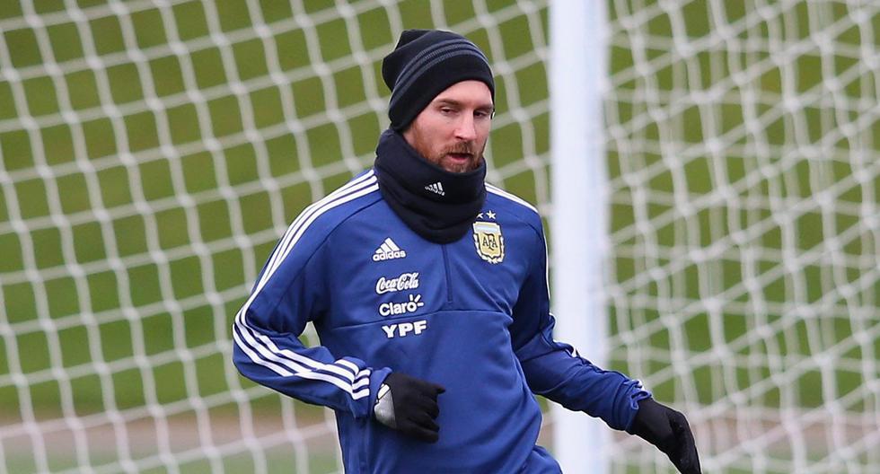 Lionel Messi sigue siendo duda en la oncena de Argentina para enfrentar a España. | Foto: Getty Images