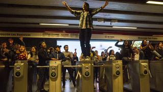 De colarse en el metro a colmar las calles en protestas: qué ocurrió el mes en el que “Chile despertó”  | FOTOS Y VIDEOS