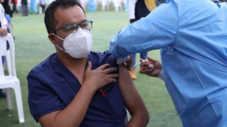 Gustavo Rosell: “Personal de salud recibirá vacuna de laboratorio Pfizer como refuerzo a partir del 15 de octubre” 