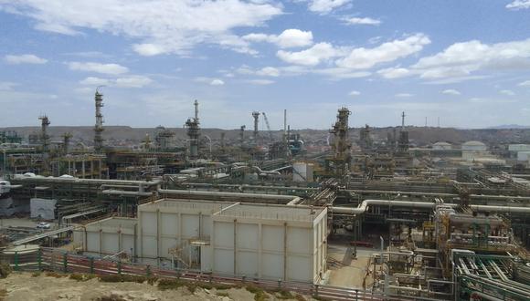 La nueva refinería de Talara inició la producción de diésel bajo en azufre hace dos semanas, aparentemente, sin contar con los certificados y permisos exigidos por Osinergmin.