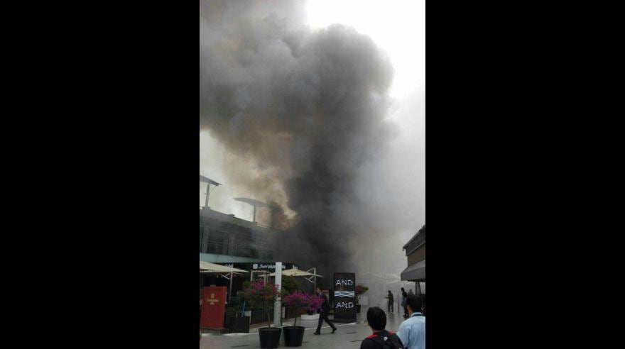 Miraflores: las imágenes que dejó incendio en Larcomar [FOTOS] - 4