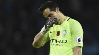 Claudio Bravo fue suplente por primera vez en Manchester City