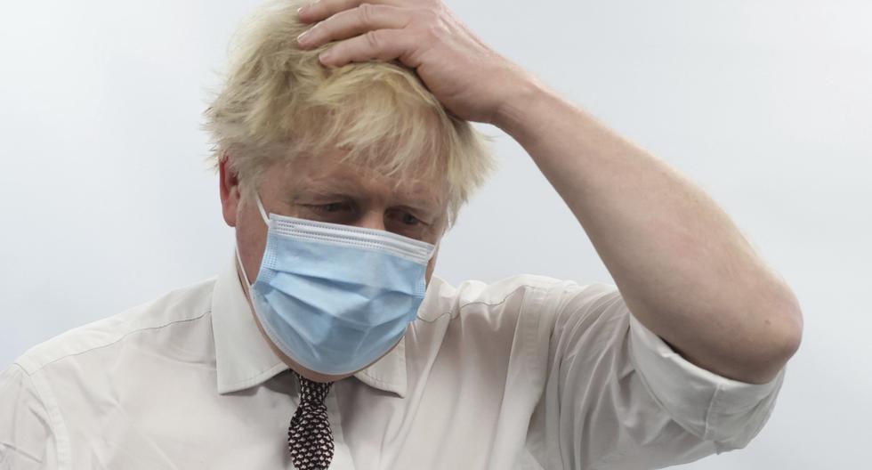El primer ministro inglés, Boris Johnson, pasa por uno de sus momentos más complicados. AP
