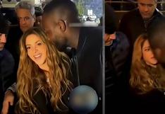 Shakira vivió incómodo momento: fanático intentó besarla en la boca durante un evento