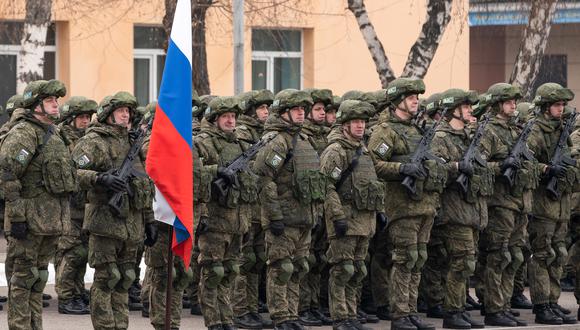 Militares rusos en Kazajistán. (Foto:  AFP)