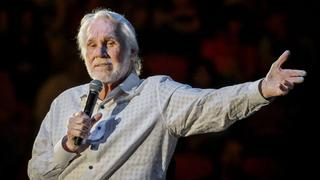 Murió Kenny Rogers, un ícono de la música country